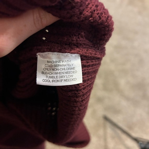 WeatherProof Vintage Merlot Henley Sweater - Size L - Picture 5 of 5